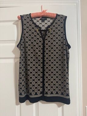 Liz Claiborne Black and Cream Sleeveless Lace-Up Tank